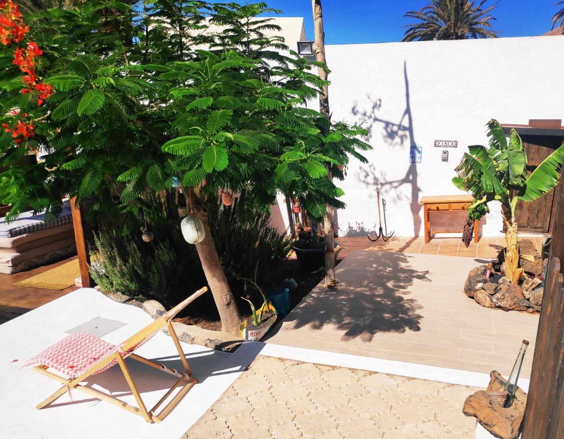 Lucía Lanzarote - El Mirador * Mácher