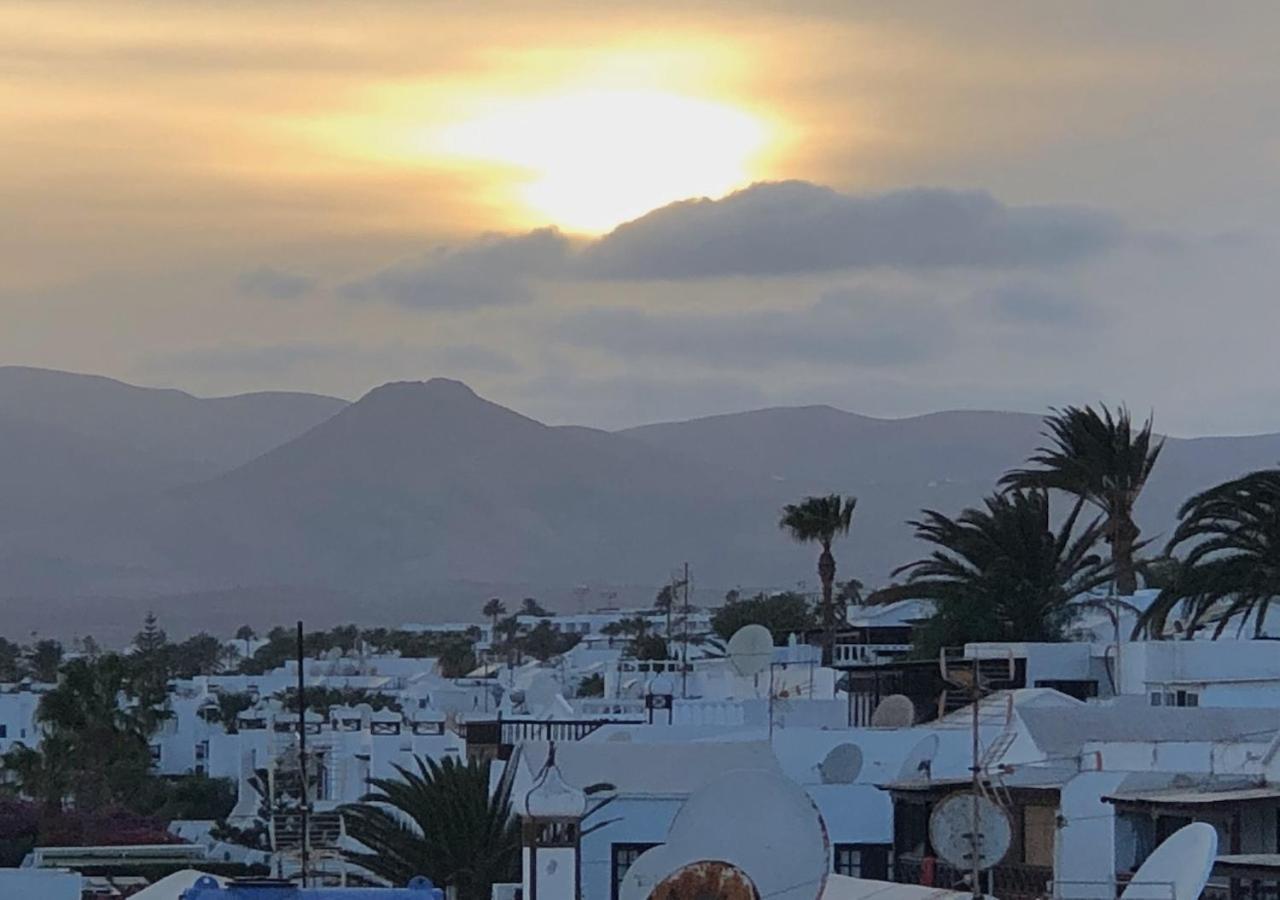 Mare Bella Chao Sea View Private Heated Solar Pool Ac Villa Puerto del Carmen (Lanzarote)