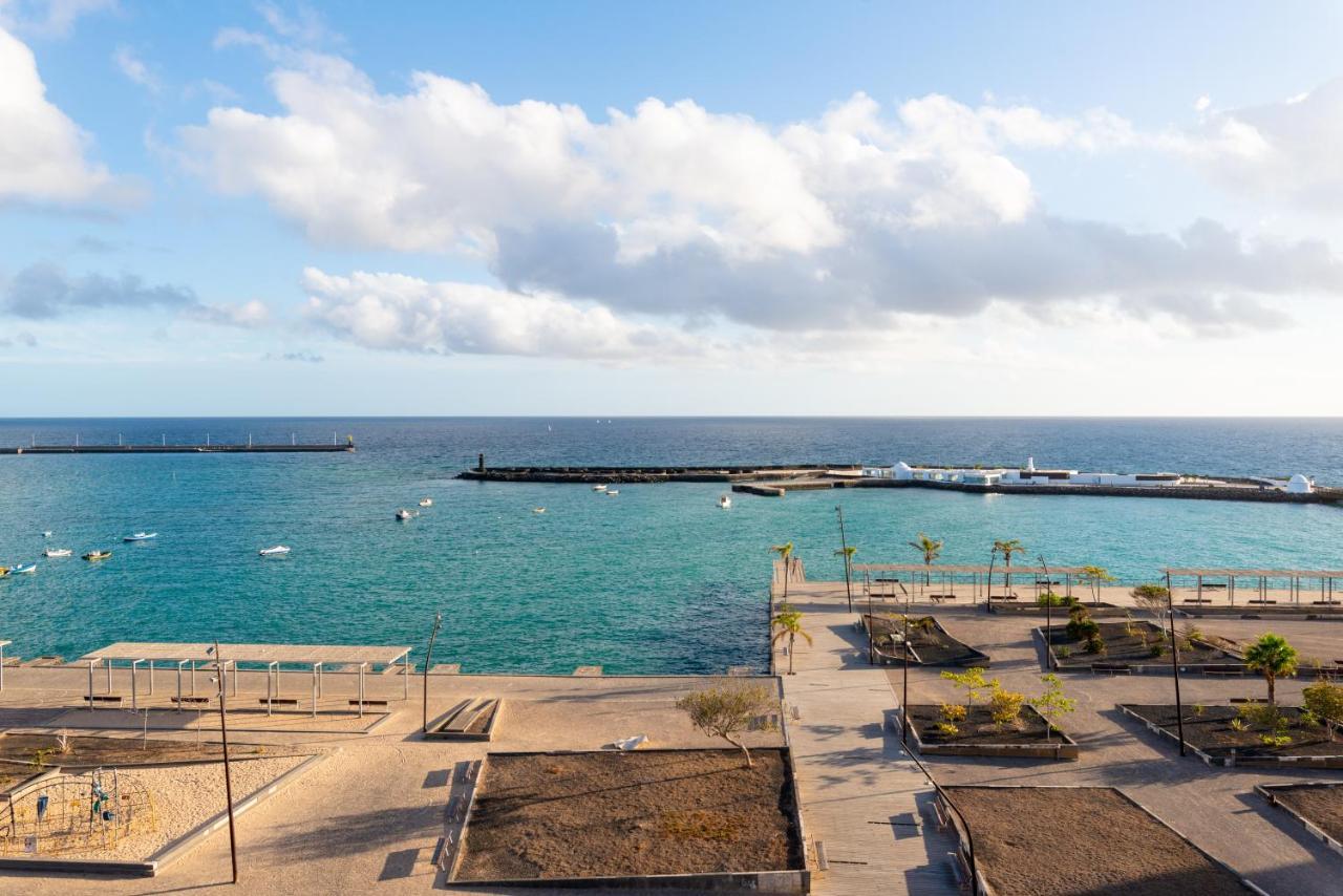 Fee4me: First Line Luxury Apartment Arrecife (Lanzarote)