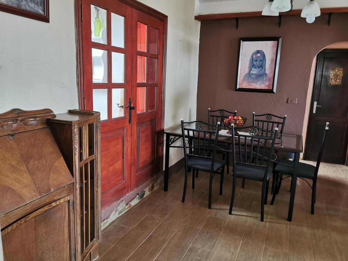 Casa De Gato Rustic *