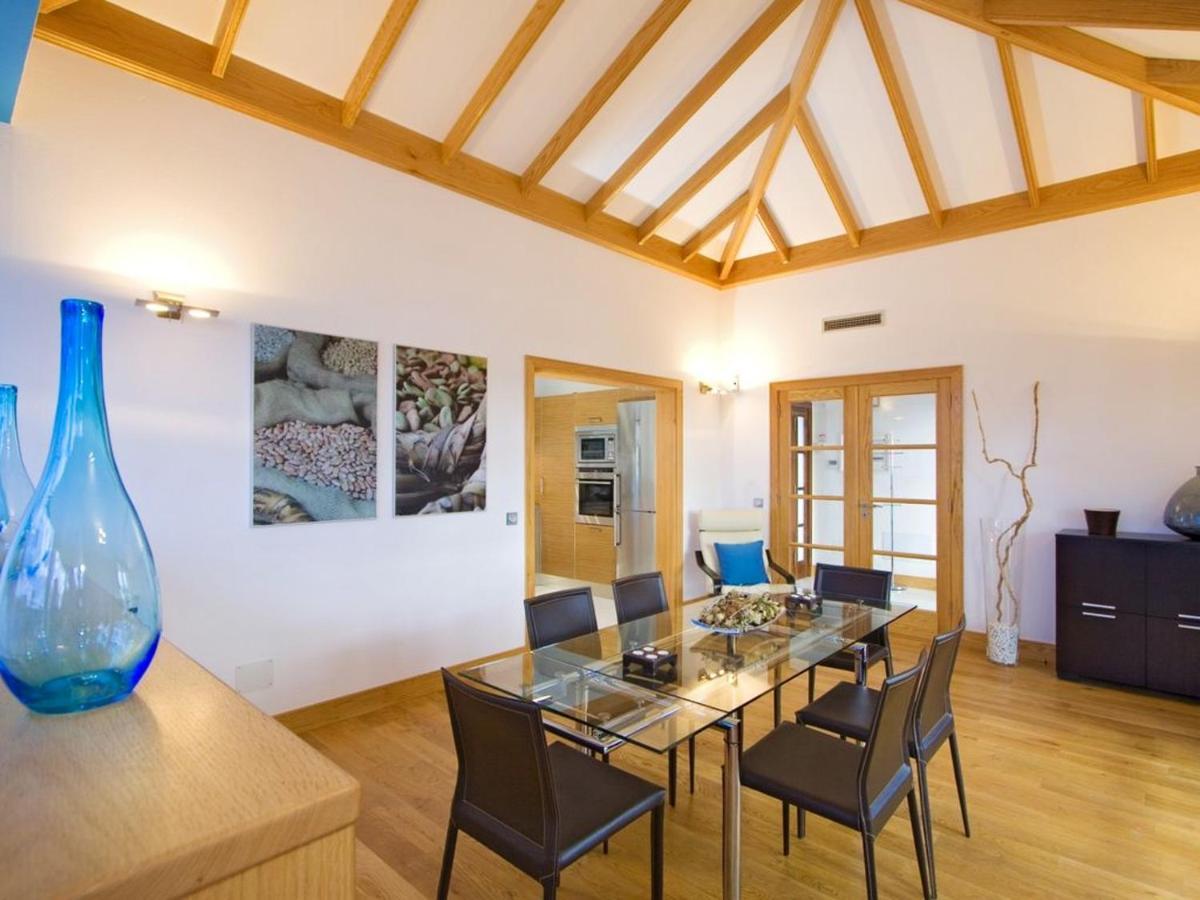 Villa Charming In Playa Blanca With Private Pool