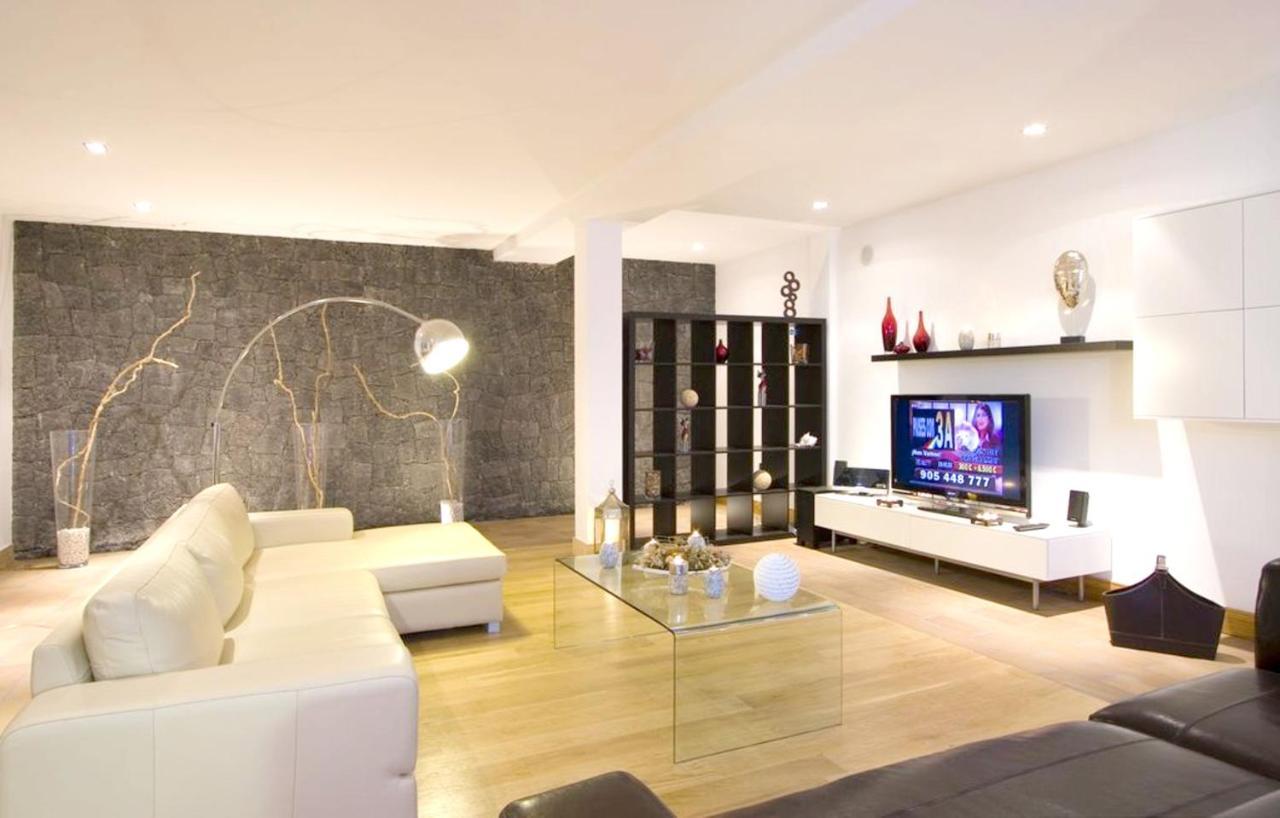 Charming In Playa Blanca With Private Pool Villa
