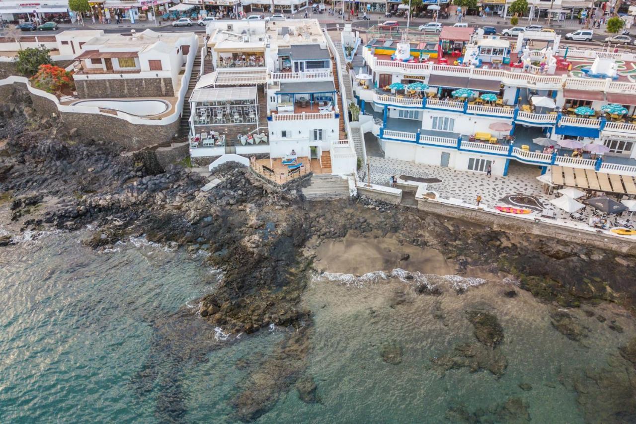 Seaview Coastal On Front Line With Amazing Sea Views And Large Terrace