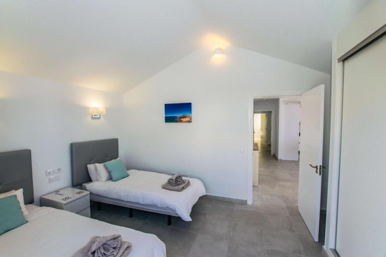 Villa Rossa - Now - Lh215 By Now Ltd *
