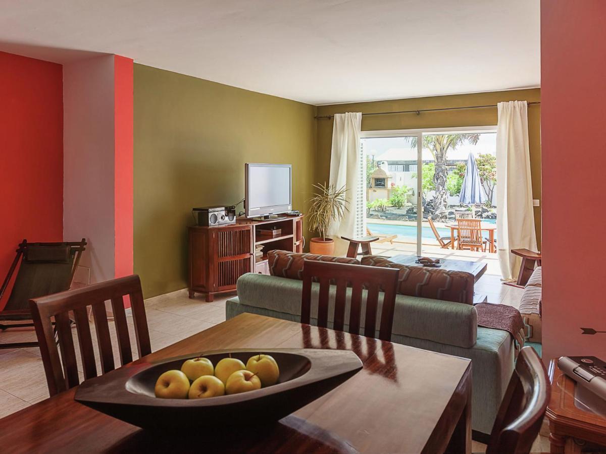 Belvilla By Oyo Mango 4 Pax Villa