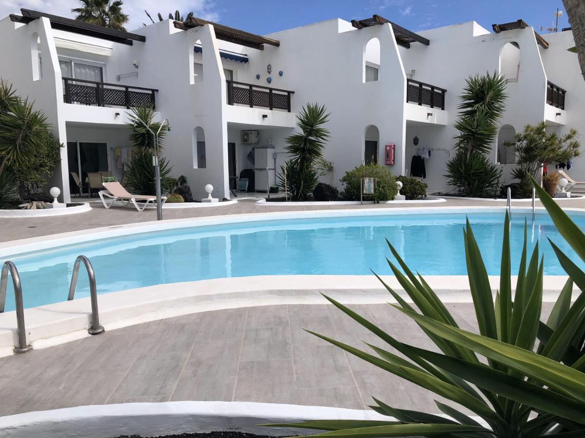 Los Arcos Apartment. Sea View Apartment