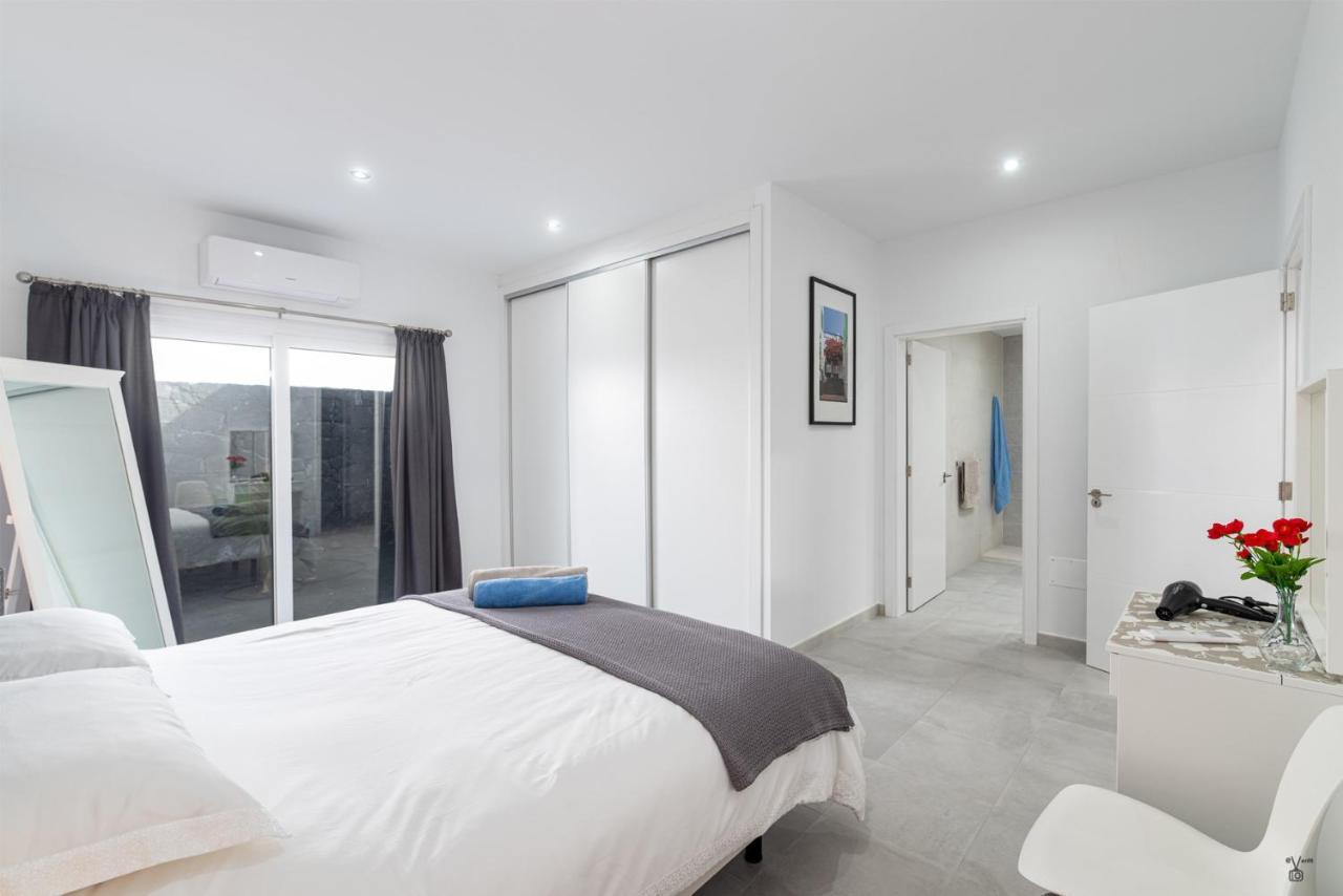 Rossa - Now - Lh215 By Now Ltd Villa *