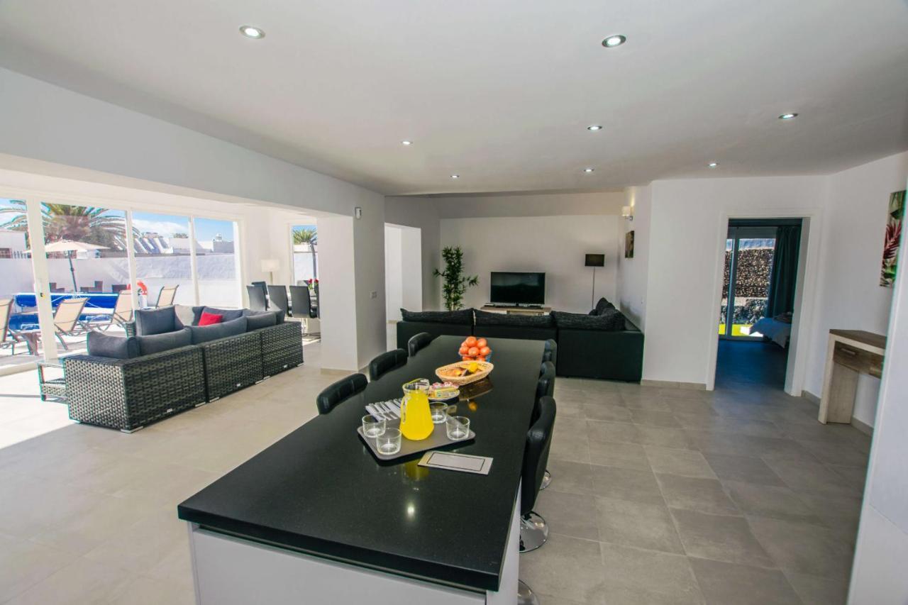 Rossa - Now - Lh215 By Now Ltd Villa Playa Blanca (Lanzarote)