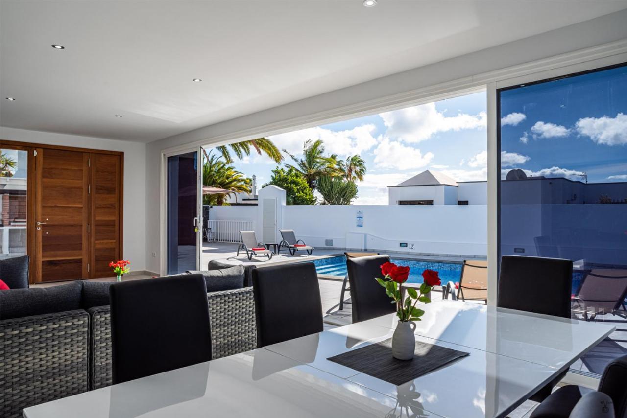 Villa Rossa - Now - Lh215 By Now Ltd