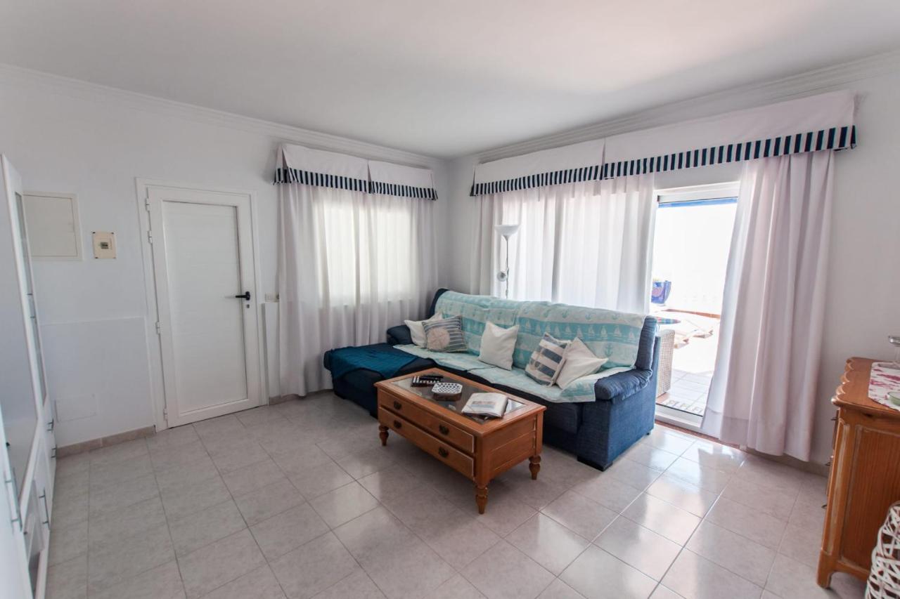 Seaview Coastal On Front Line With Amazing Sea Views And Large Terrace * Puerto del Carmen (Lanzarote)