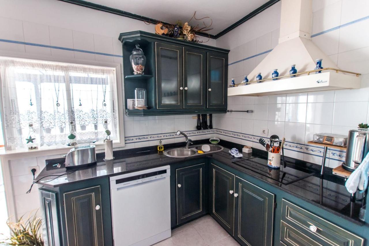 Seaview Coastal On Front Line With Amazing Sea Views And Large Terrace Puerto del Carmen (Lanzarote)