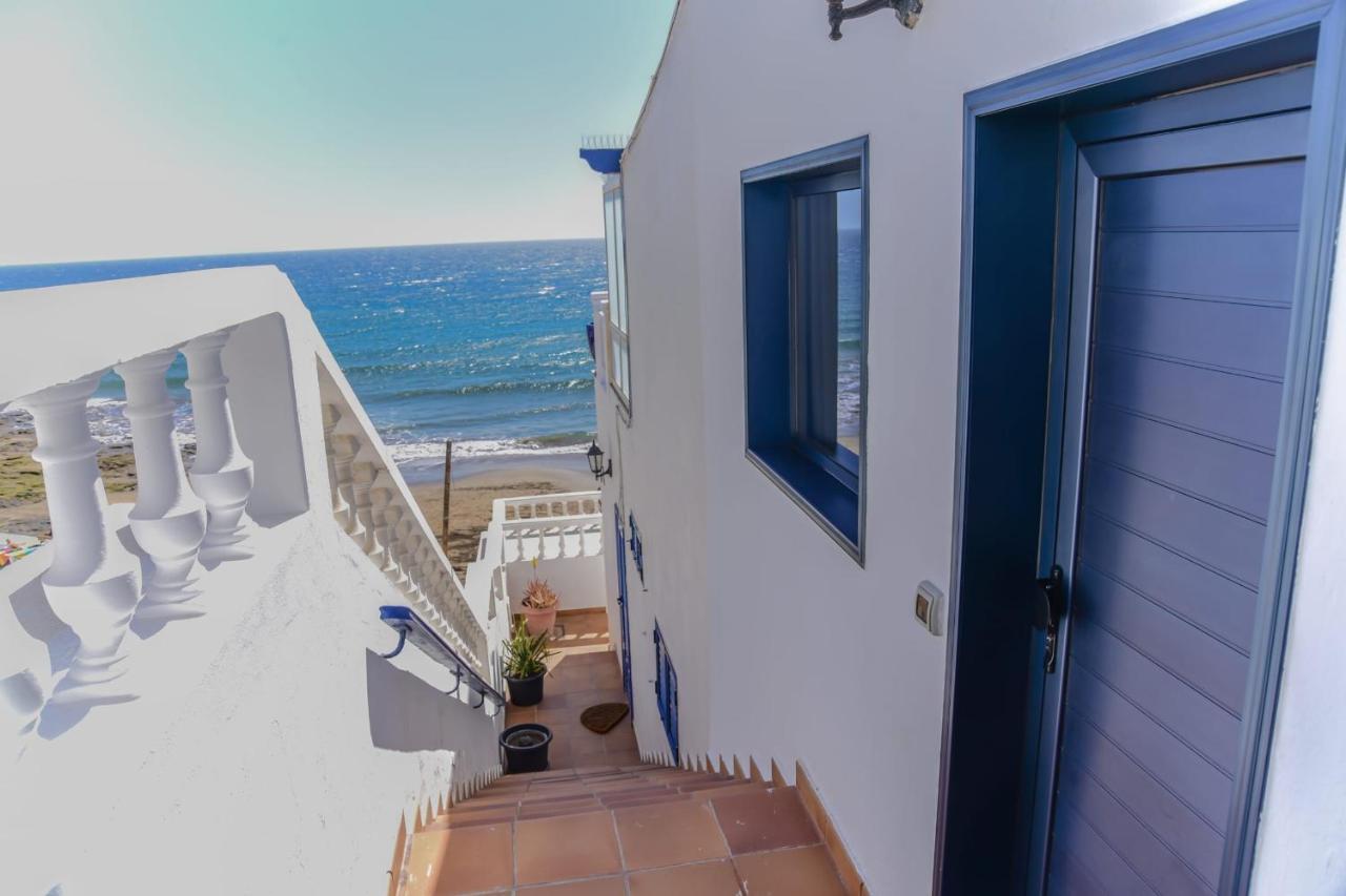 Seaview Coastal On Front Line With Amazing Sea Views And Large Terrace