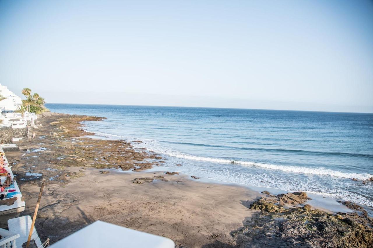 Seaview Coastal On Front Line With Amazing Sea Views And Large Terrace Puerto del Carmen (Lanzarote)