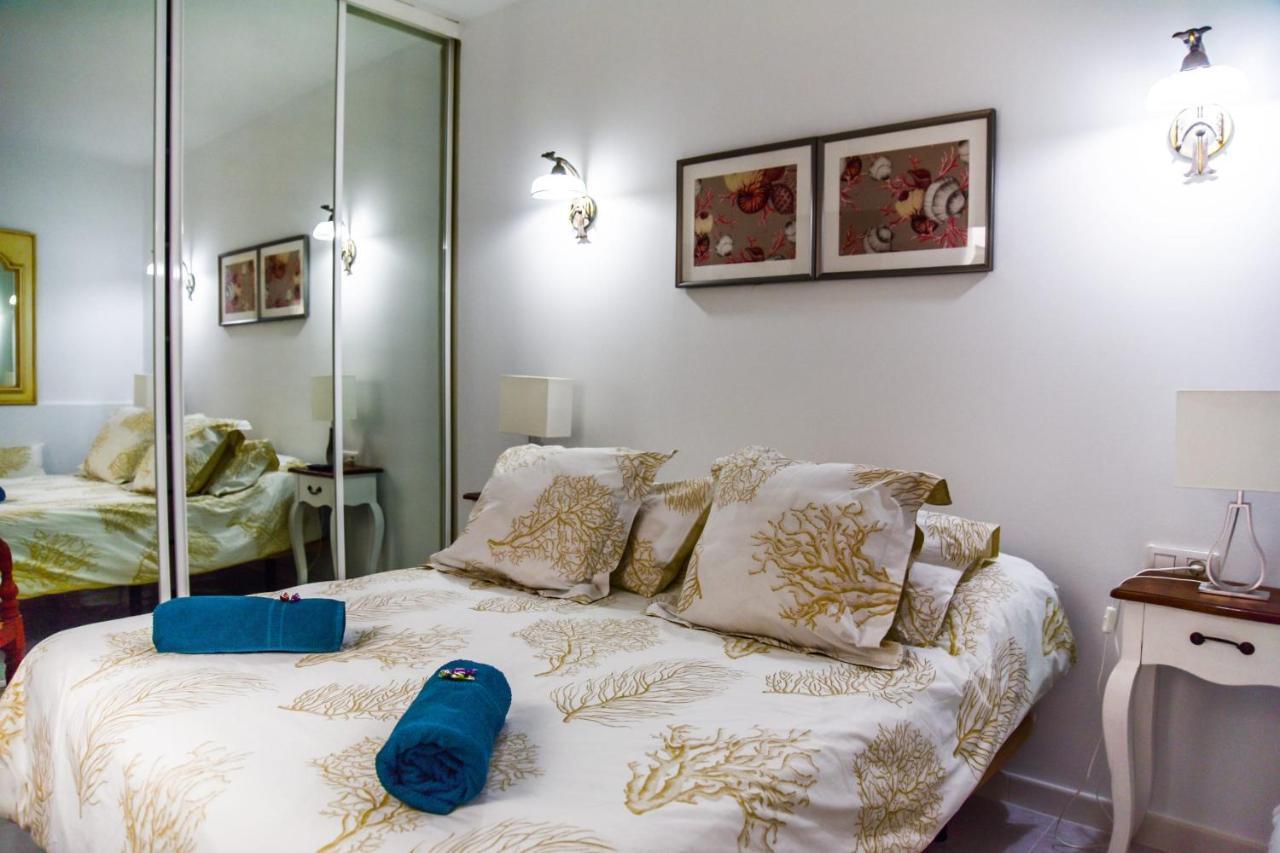 Seaview Coastal On Front Line With Amazing Sea Views And Large Terrace * Puerto del Carmen (Lanzarote)