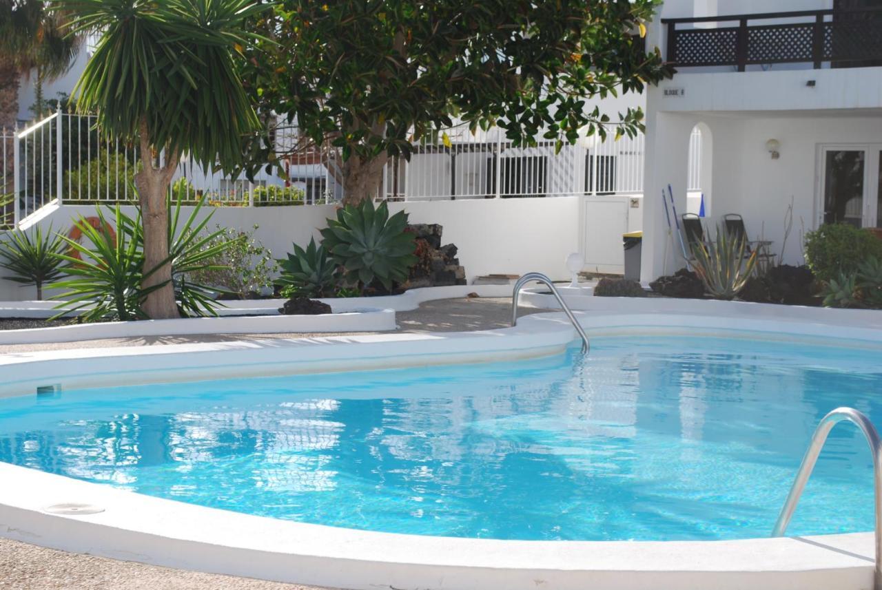 Los Arcos Apartment. Sea View Apartment *