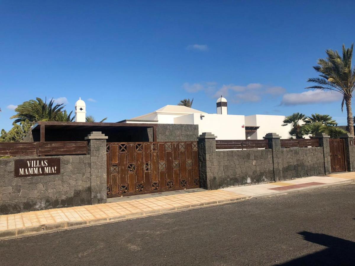 Villa Charming In Playa Blanca With Private Pool