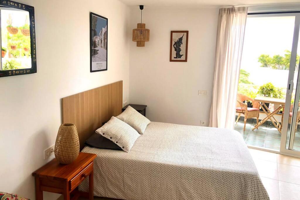 Modern & Spacious Isla, Puerto Del Carmen Apartment