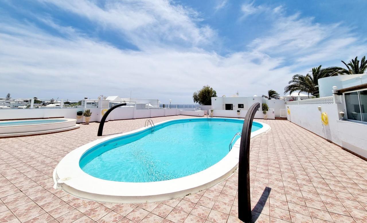 Luxury Coral First Line Of The Sea Apartamento *