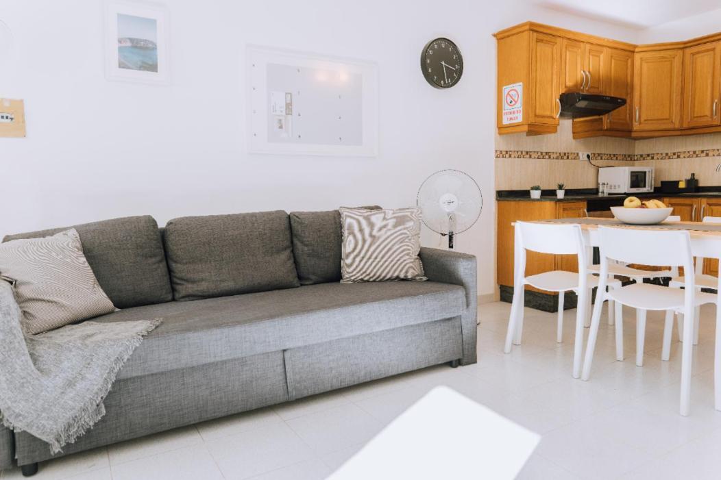 Location In A Great Complex With 300mbps Internet