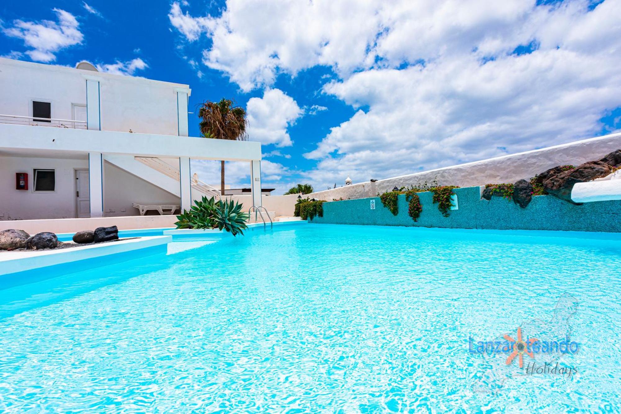 Vivienda Vacacional Lory * Lanzarote Island