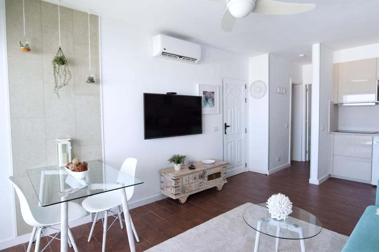 Apartamento Portonovo La Paloma Amazing Sea View & Swimming Pool-good Wifi -free Ac- Private Parking