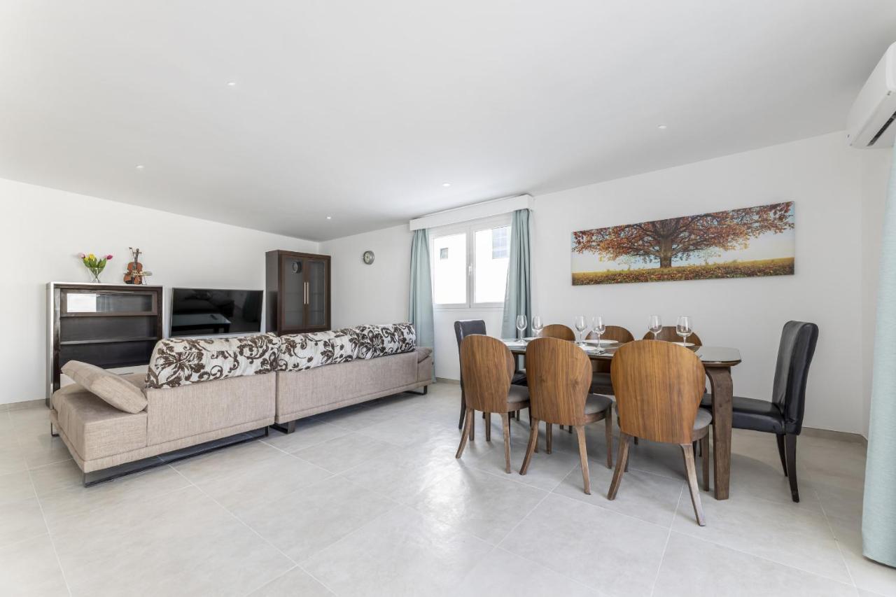 Villa Deluxe en Puerto del Carmen *