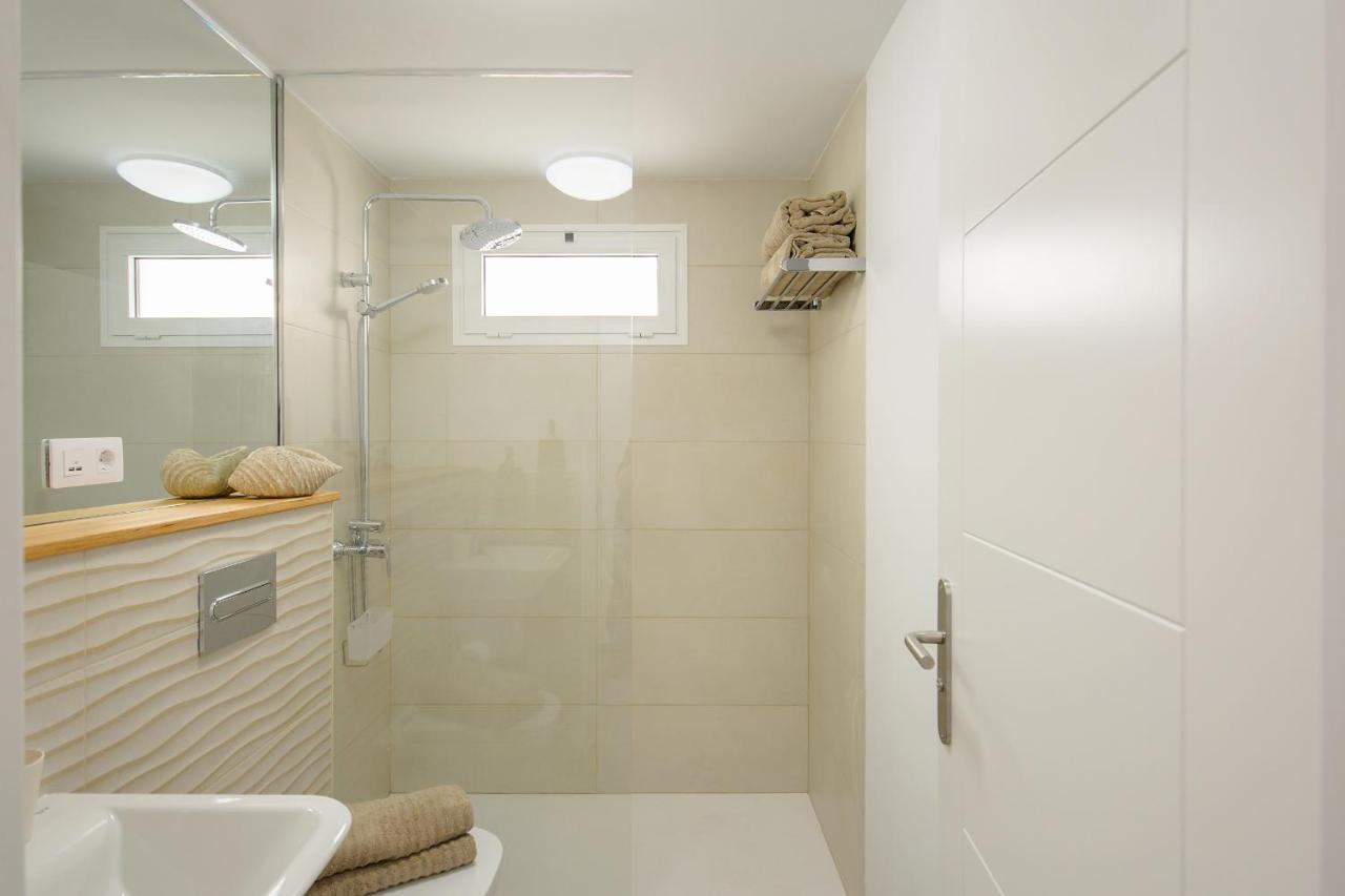 Apartment Orange Volcano Apartment, Free Access To The Fariones Sports Center Puerto del Carmen (Lanzarote)