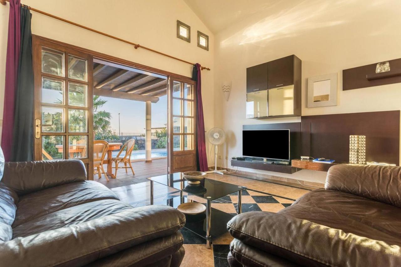 Independiente Con Piscina Privada Villa *