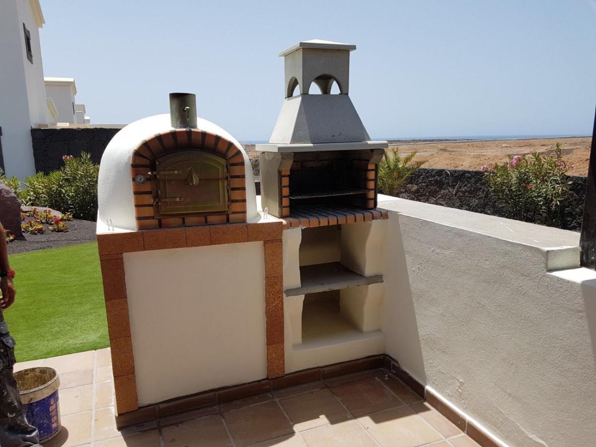 Villa Luxury 3bed With Heated Private Pool, Full Sky And Free Wifi Playa Blanca (Lanzarote)
