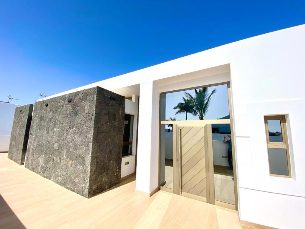 Luxury Olivia 3 Beds - 3 Baths Villa *