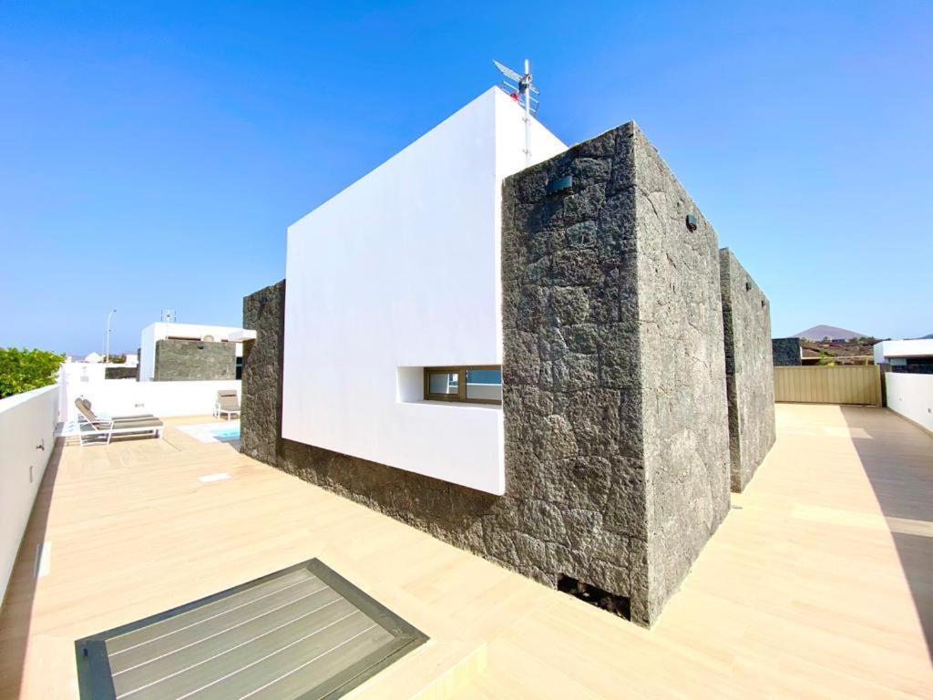Luxury Olivia 3 Beds - 3 Baths Villa *