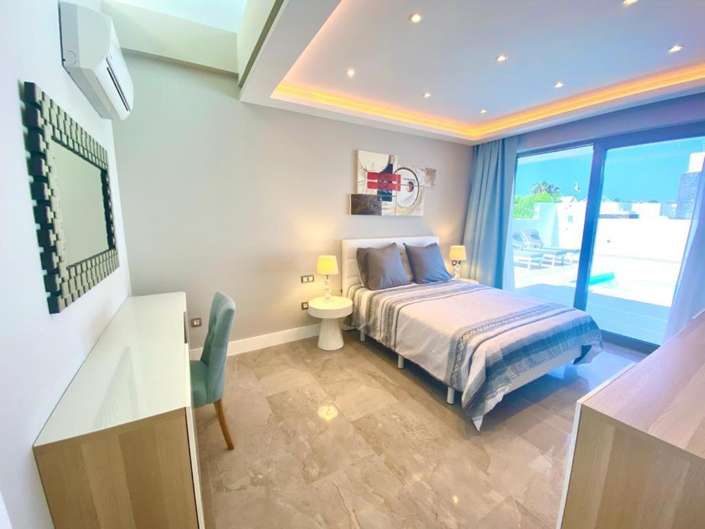 Luxury Olivia 3 Beds - 3 Baths Villa *
