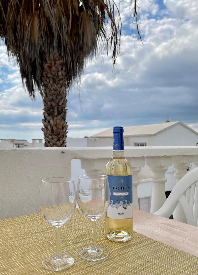 Apartamento Cozy And Sunny Over The Rooftops Puerto del Carmen (Lanzarote)
