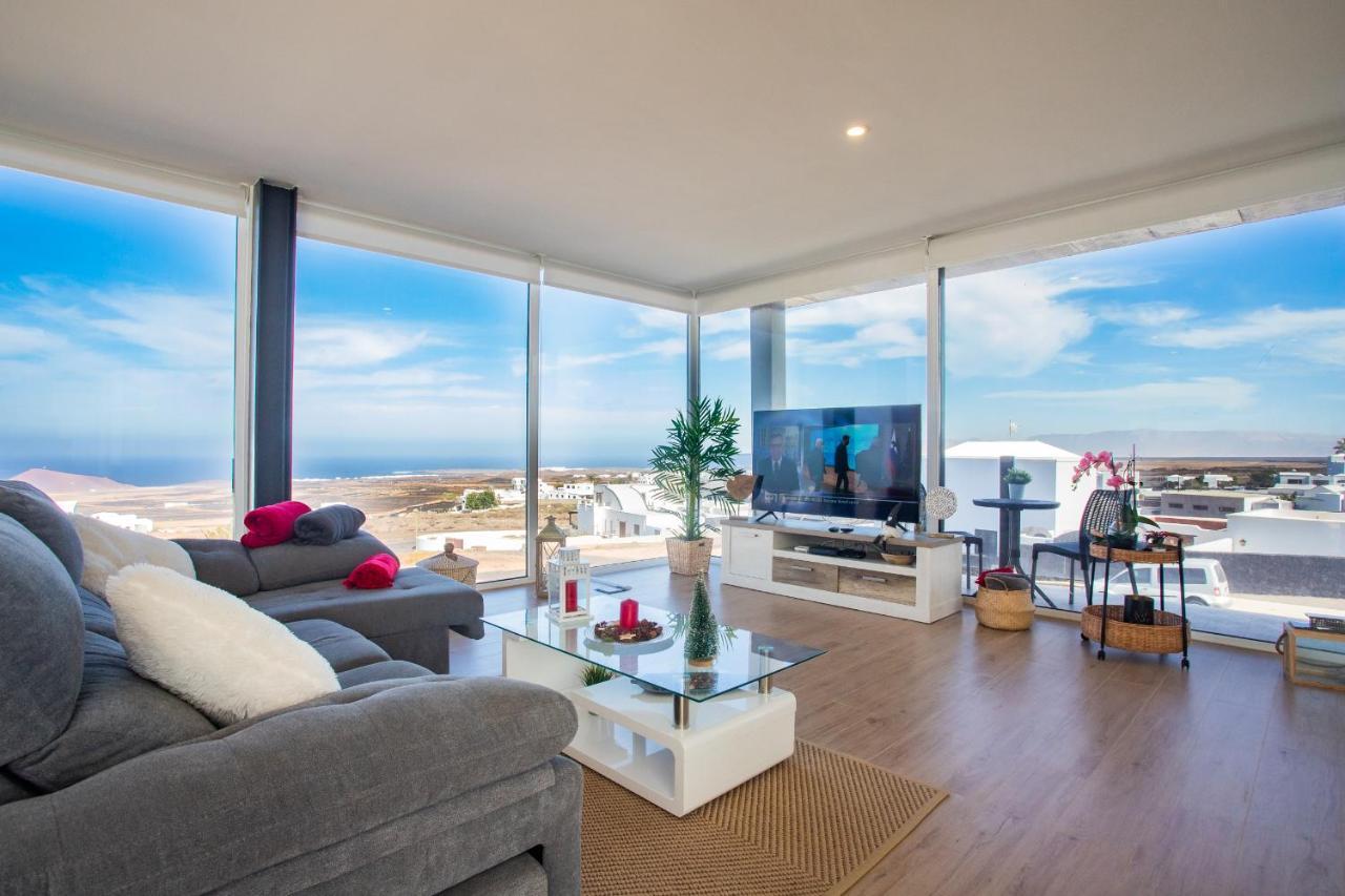 Eslanzarote Eco Tony, Heated Pool, Jacuzzi, Sat Tv, Super Wifi Villa