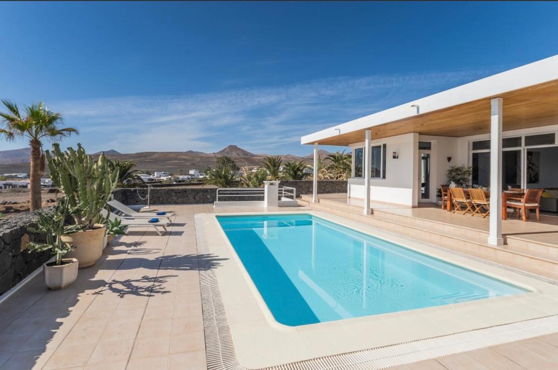 Dois Mares Villa