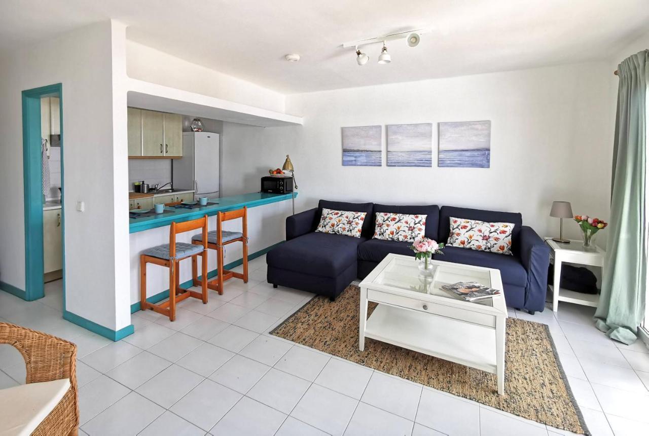 Calypso, Completo Con Vistas Al Mar Y A La Piscina En Costa Teguise