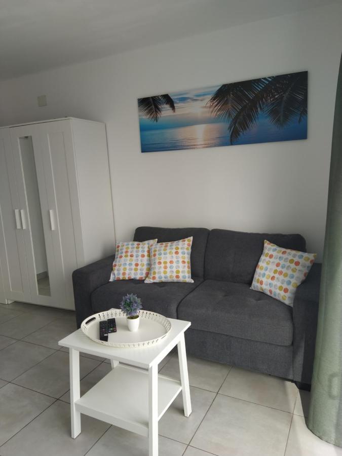 Delfines 2 - Small - Pool View- Good Wifi - 5 Minuts To The Beach *