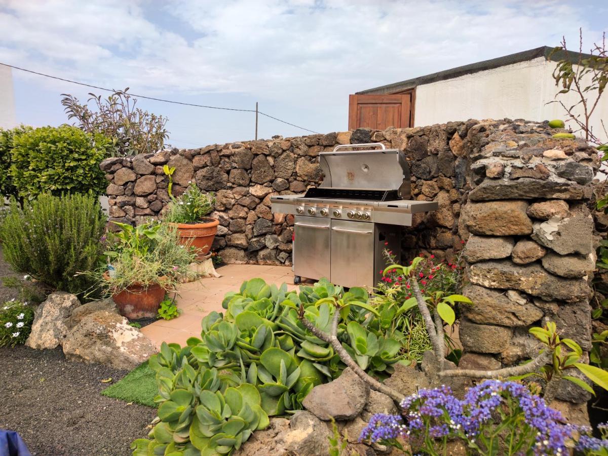 Volkkanrentals Baljat Villa