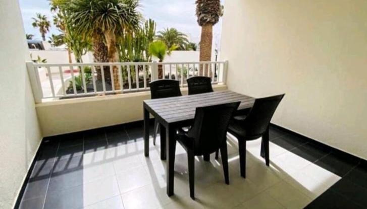 Suri Costa Teguise