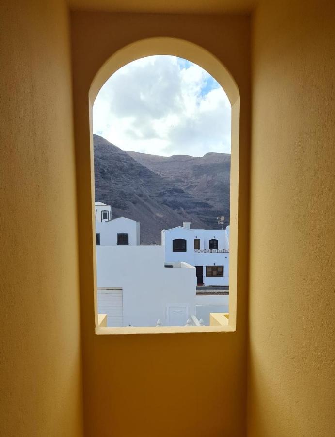 Cliff View * Órzola