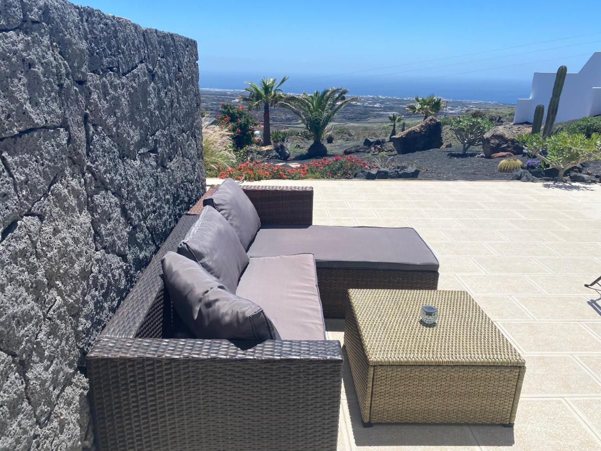Luxury Studio, Sea View, Pool Apartment *