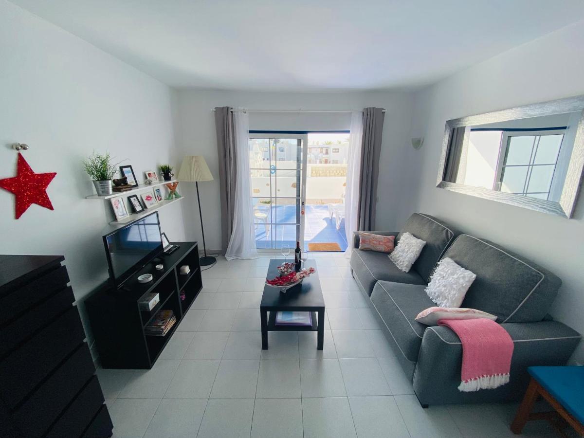 Apartment Aguazul - A Pie De Piscina Y Vistas Al Mar *
