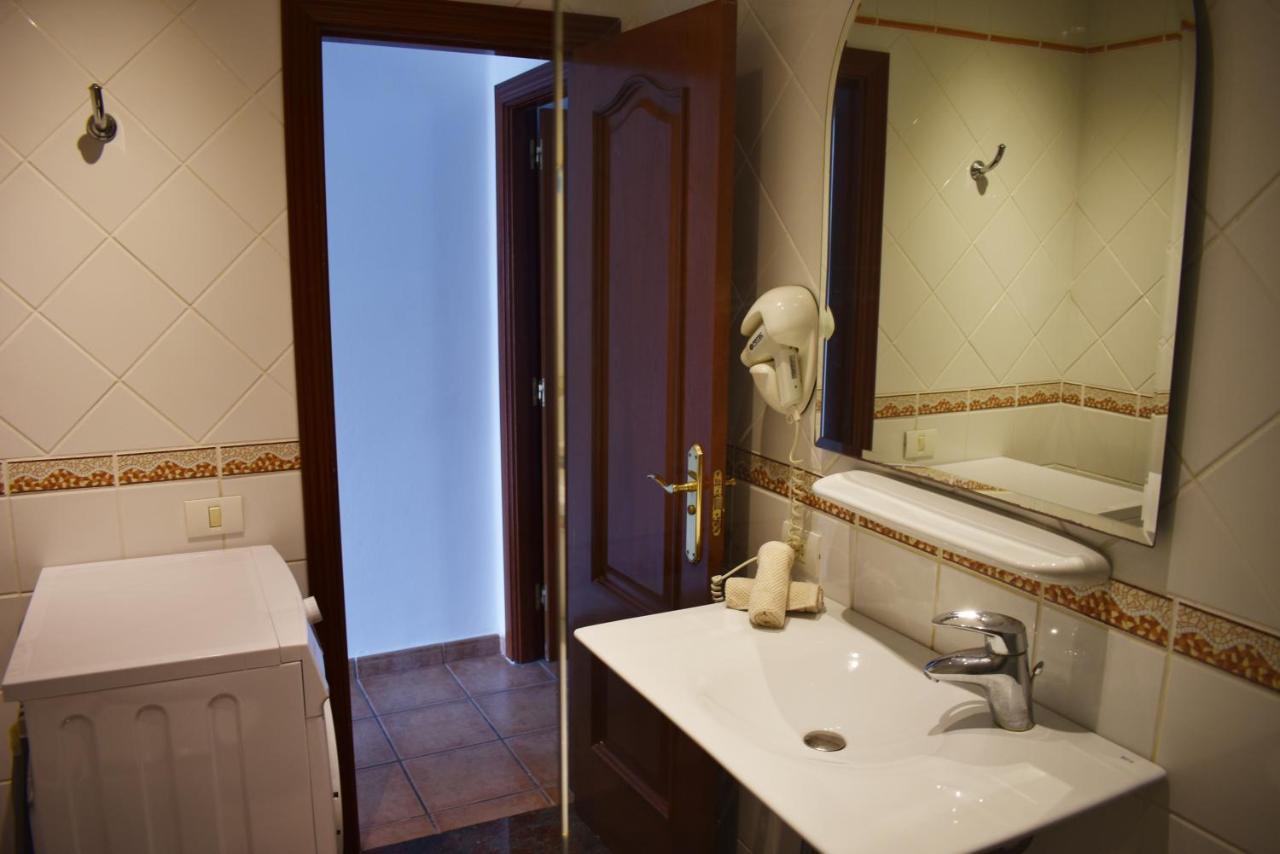 Playa Park 3 - 1 Bed - Ground Floor - Air-con - Private Wi-fi - Uk Tv Puerto del Carmen (Lanzarote)
