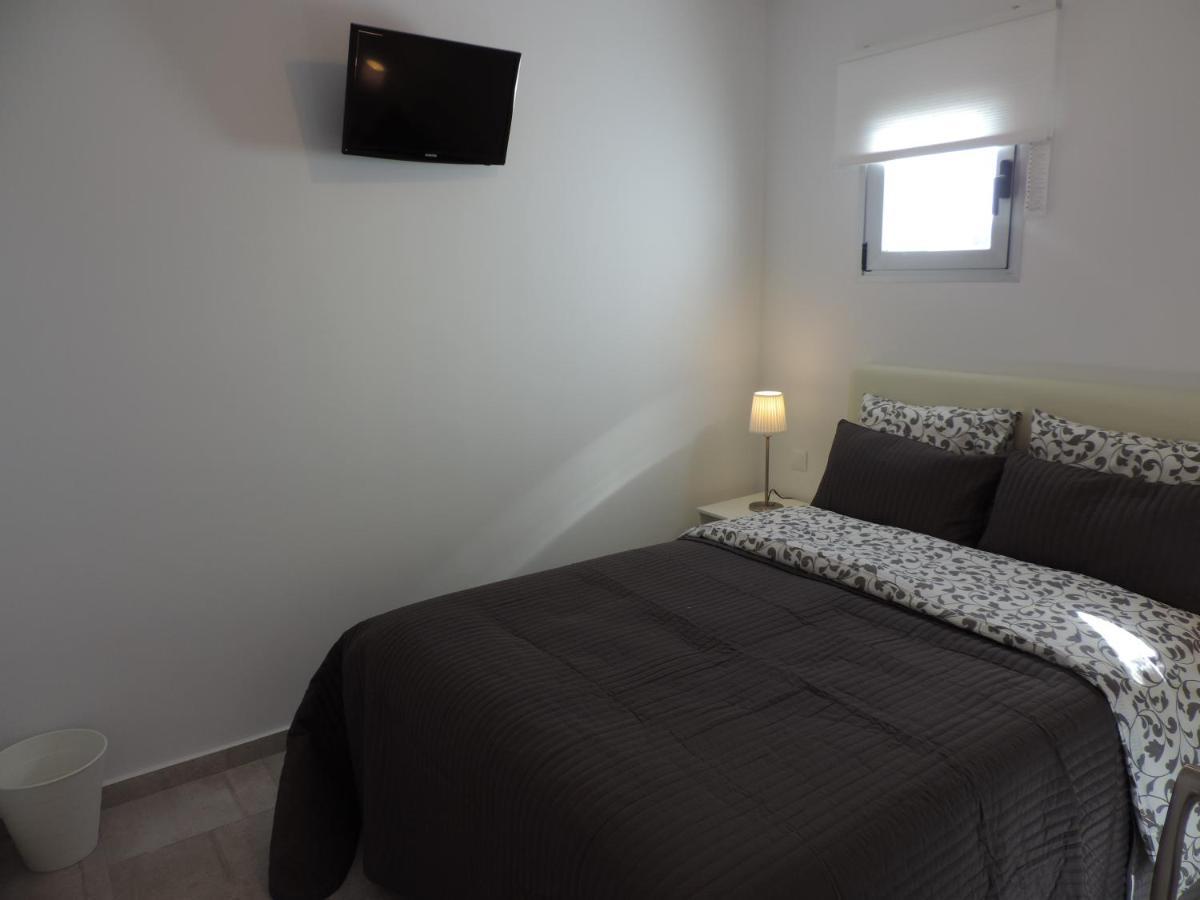 Apartment Gracioseros 209-2bed -1st Floor-a/c-uk Tv-wifi Puerto del Carmen (Lanzarote)