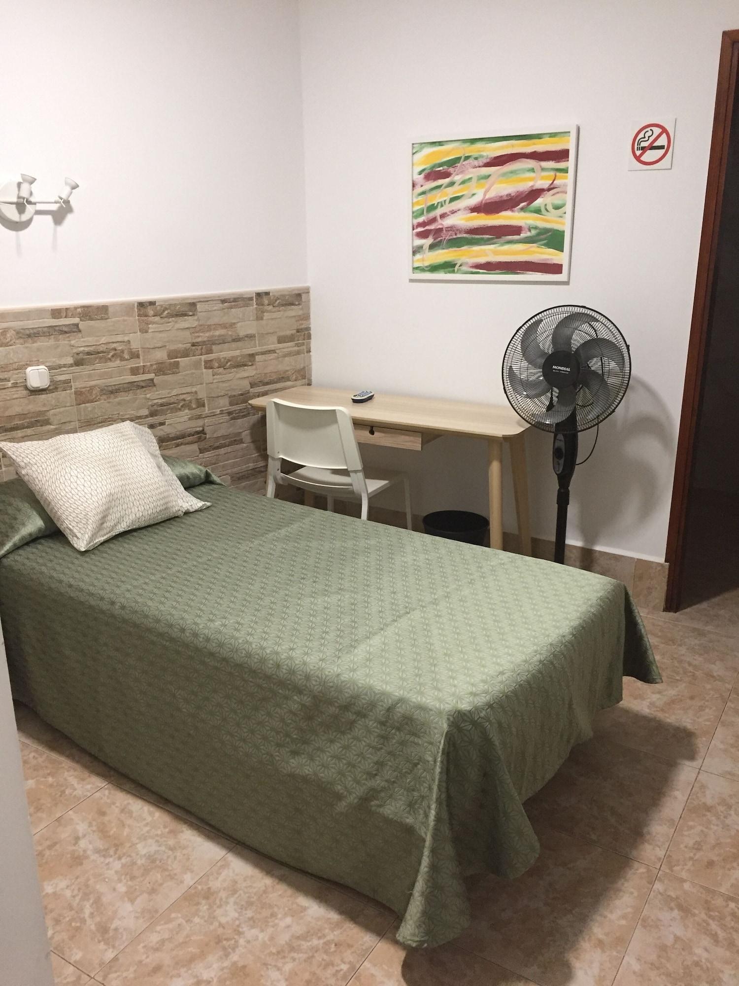 Hostal Residencia Cardona Arrecife (Lanzarote)