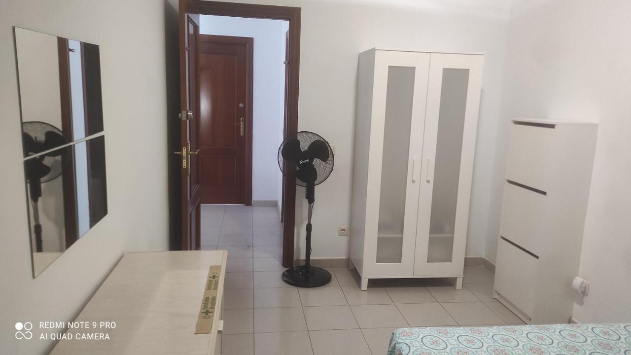 Vivienda Compartida Tajaraste Habitación en casa particular *