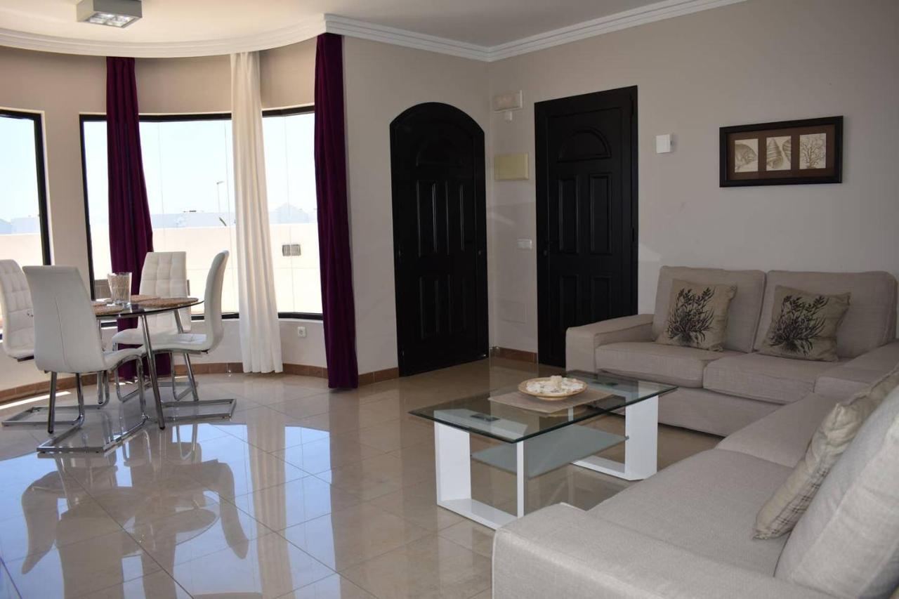 Riviera Park 10a- 1st Fl. - 2 Bed - Air Con- Wi-fi *