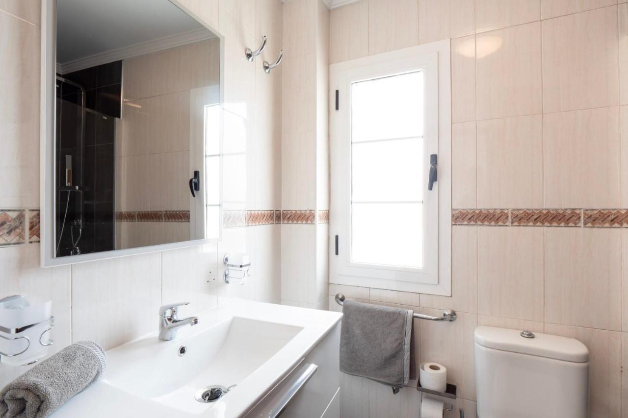 Comfortable And Modern Next To The Avenida In Holiday home *