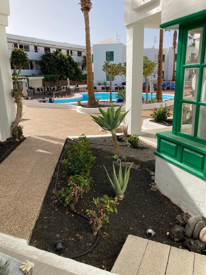 Apartment Lovely Pool View Near Beach, Luz Y Mar + Vv License