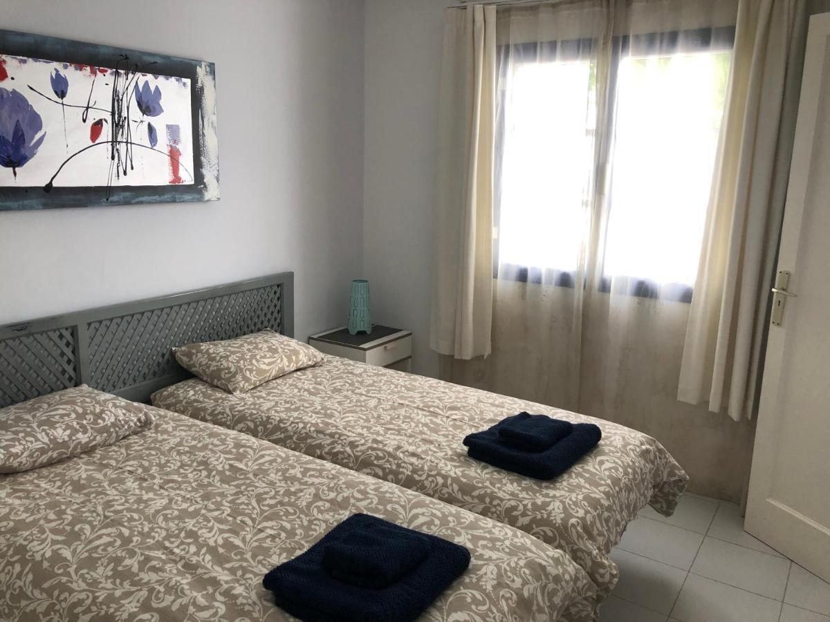 Casa Eef - One Bedroom Close To The With A Communal Pool Apartamento